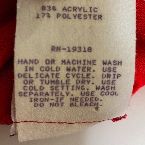 Vintage Graff Cardigan Set in Red Christmas Size Medium - Picture 9 of 9